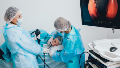 Endoskopi Nasıl Yapılır? Ne Kadar Sürer? Endoskopi Sırasında Hasta Uyutulur mu?